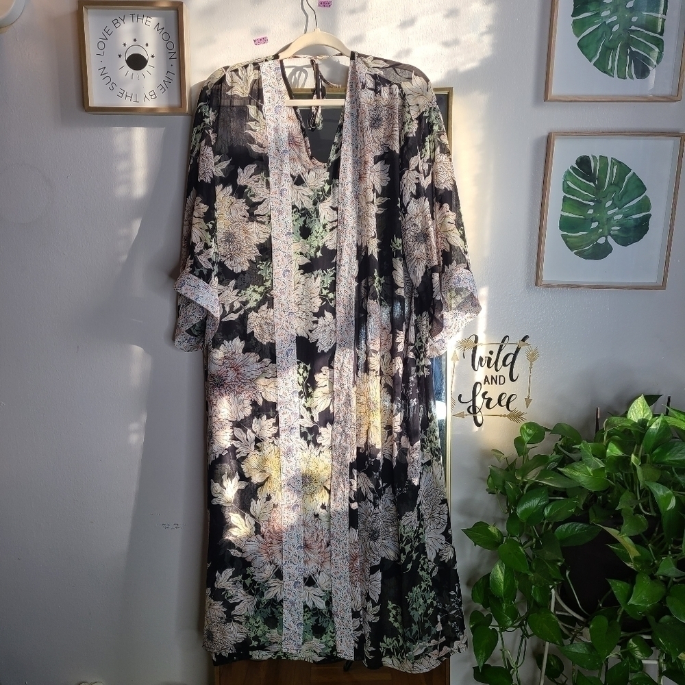 Band of Gipsies Border Print Long Kimono